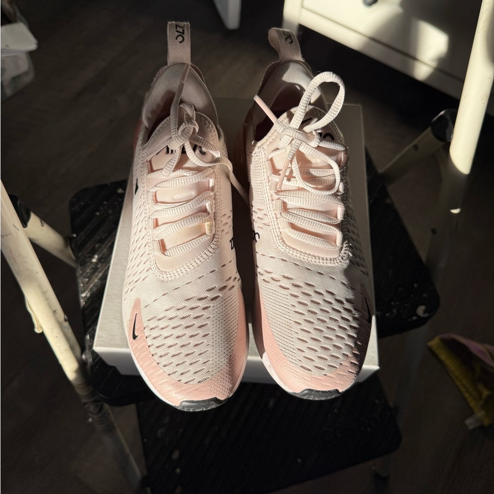 Pink Athletic Shoes with Textured Knit Design